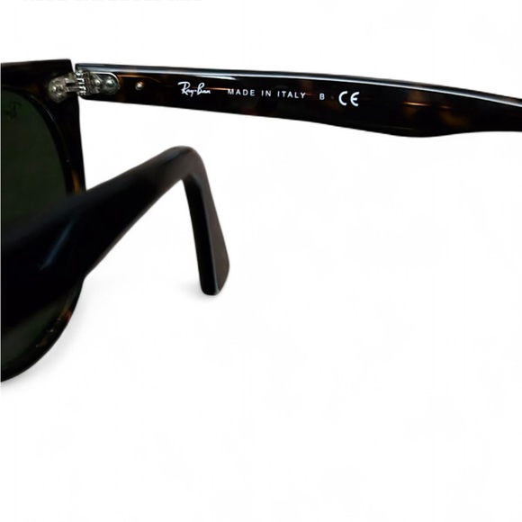 Authentic Ray-Ban Classic Tortoise Sunglasses with Dark Lenses RB2185 - Picture 3 of 3